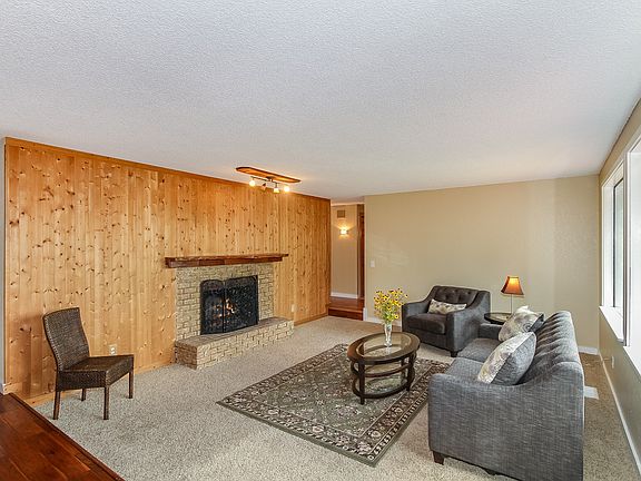 3rd image of 5306 215th St SE
