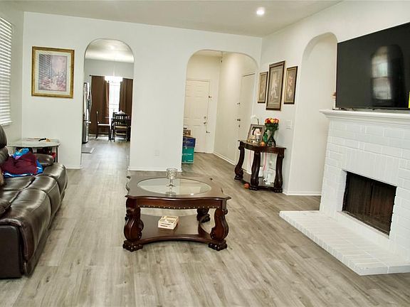 4th image of 2218 Bivens Brook Dr
