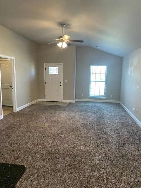 3 bed, 1671 sqft, $1,550 — Photo 3
