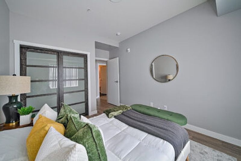 Winnipeg Apartment for rent - 3 Bedrooms — photo 9
