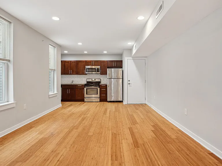 3044 Richmond St #7 — Photo 10