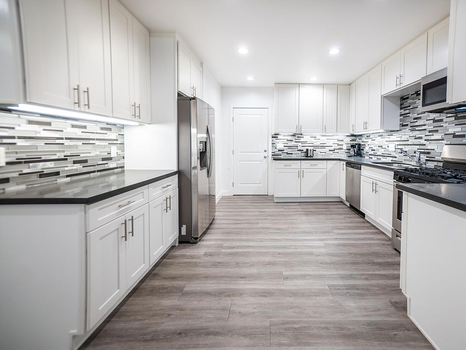 1st image of 6961 Forbes Ave