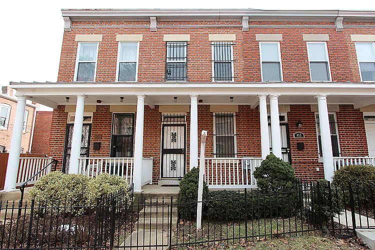 410 Oakdale Pl NW photo 1