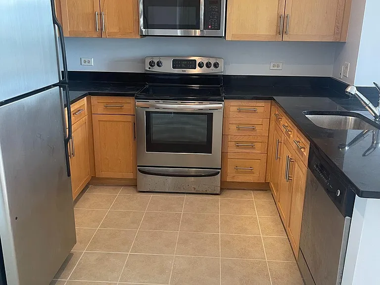 437 New York Ave NW #807 — Photo 3