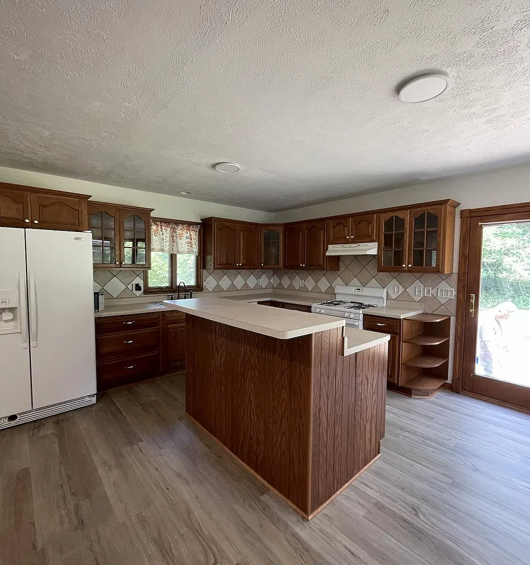1623 Main St — Photo 3