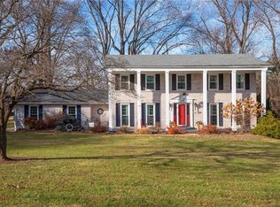 145 Kings Dr, Florissant, MO