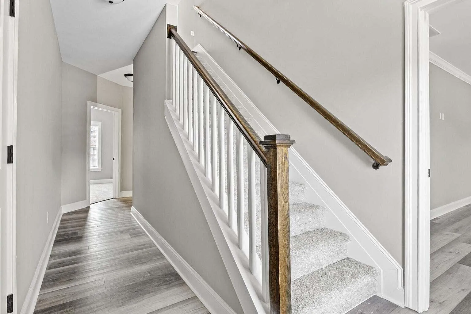 5 bed, 6.0 bath, 3512 sqft, $3,895 — Photo 2