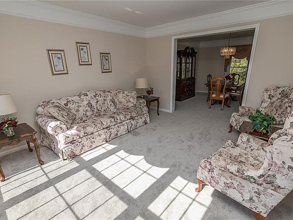 5th image of 10258 Andover Dr