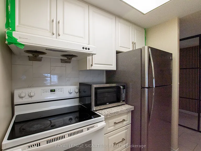 7 Bishop Ave #1604 — Photo 5