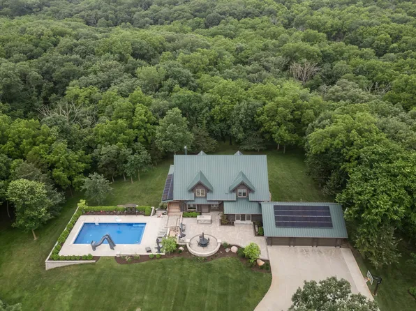 25143 Sportsmans Club Rd, Adel, IA 50003