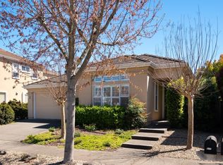 513 Grey Owl Dr, Petaluma, CA 94954