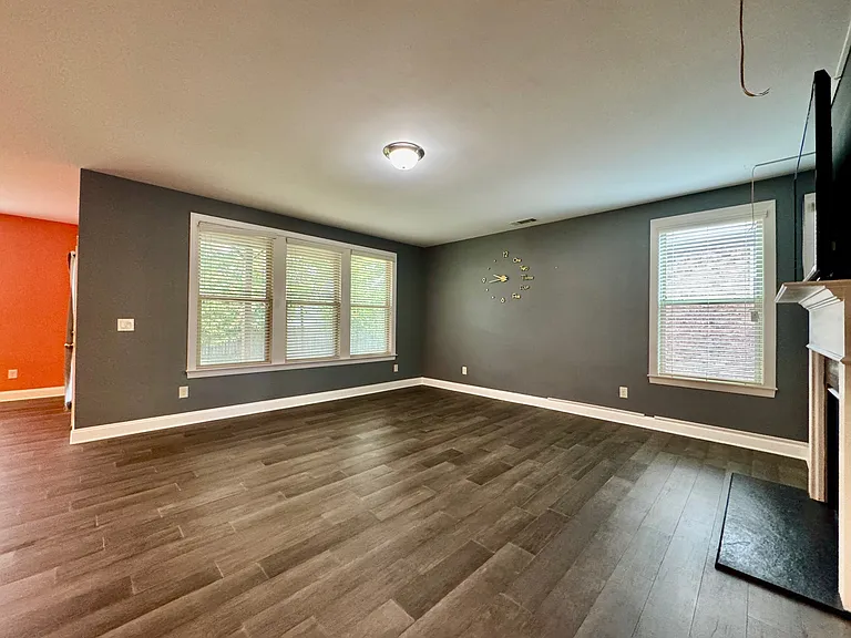 1514 Chelsea Falls Ln — Photo 5