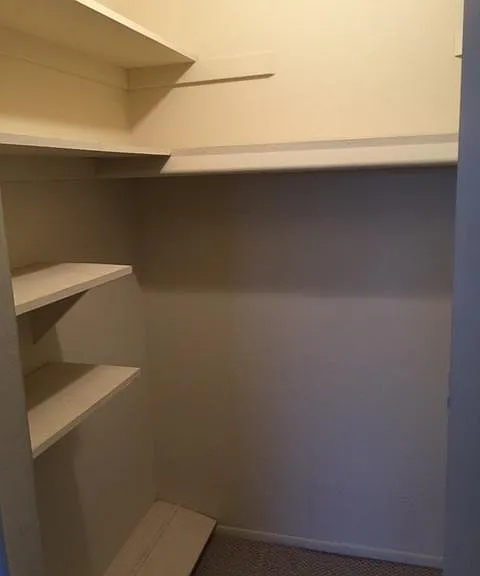 587 E Fox Hills Dr #587 — Photo 3