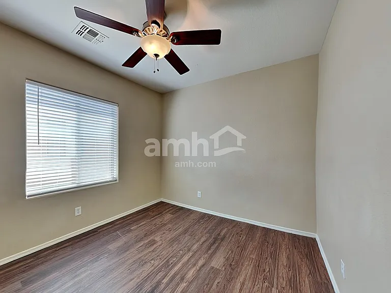 11602 W Grant St — Photo 14