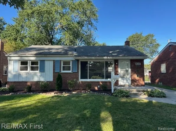 12023 Columbia, Redford, MI 48239