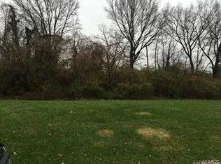 804 Stone Creek Ln, Belleville, IL 62223