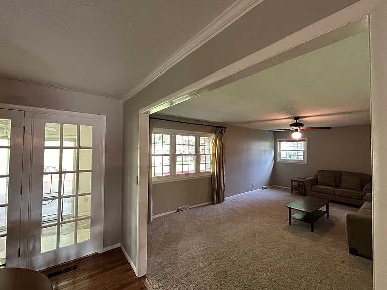 1923 S Arcadia Ave — Photo 5