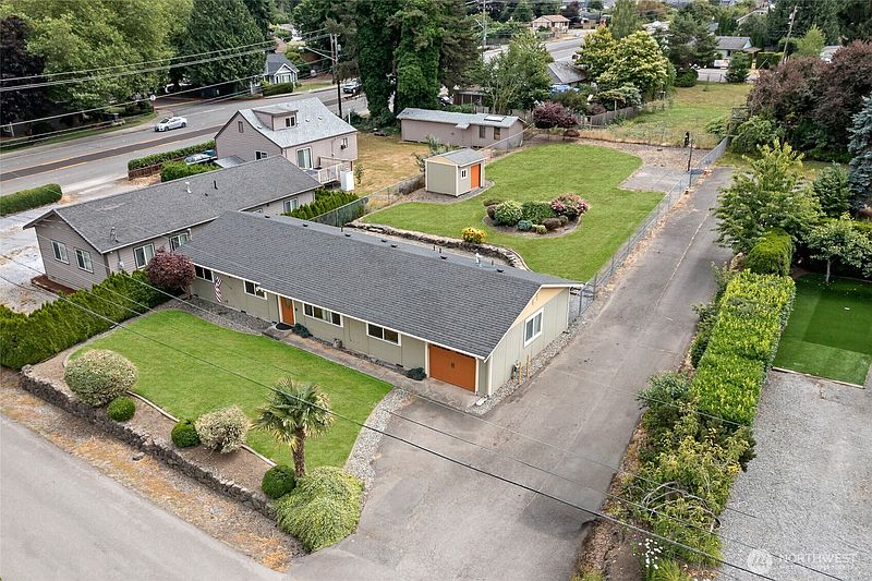 3rd image of 10717 SE 211th Street