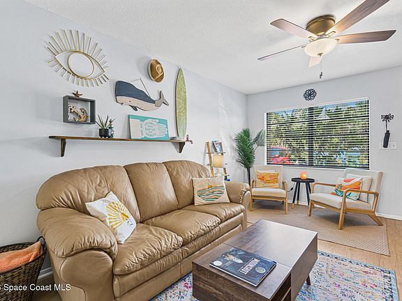 3rd image of 117 Harbor Dr