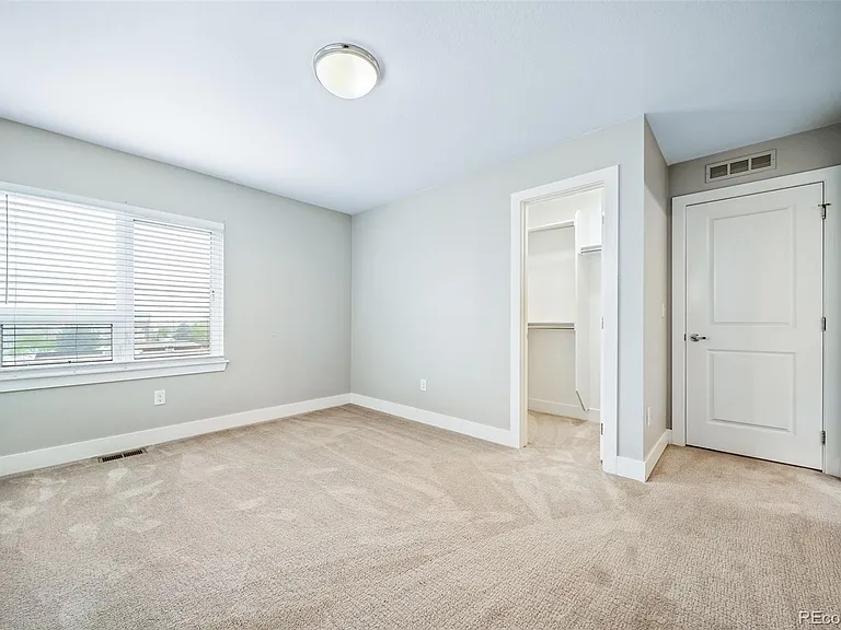 435 S Forest St #6 — Photo 30