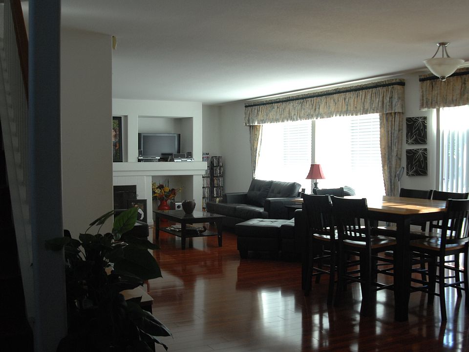 2nd image of 2995 Geranium Way