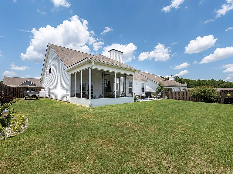 3198 Greymoor Cir — Photo 37
