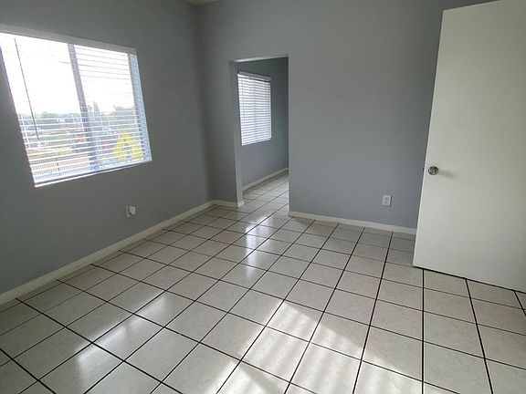 3rd image of 242 E 54th St #246