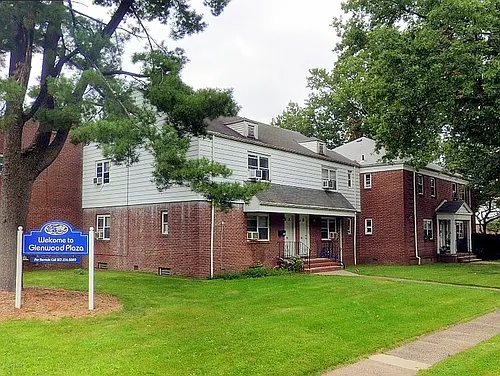 52 Elmwood Ter #B Photo 1
