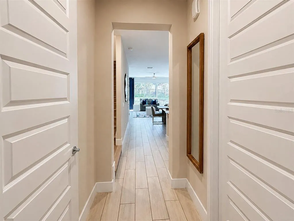 3 bed, 2.5 bath, 1708 sqft, $2,750 — Photo 2