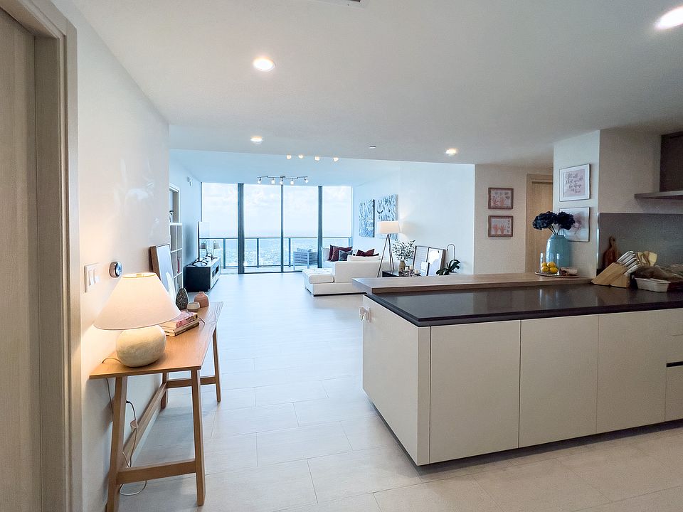 1st image of 1000 Brickell Plz #4910