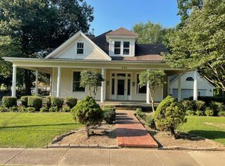 233 Poplar St, Martin, TN 38237