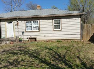 2720 S Mosley St, Wichita, KS 67216