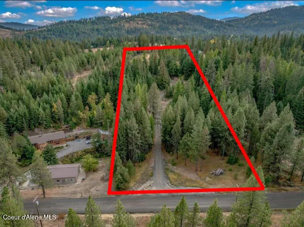 10464 W Thompson Rd, Coeur D Alene, ID 83814
