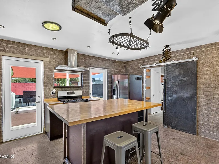 346 E Papago Dr — Photo 11