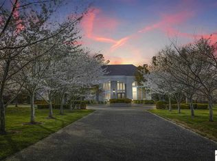 2255 Stonehaven Ln, Paducah, KY 42001