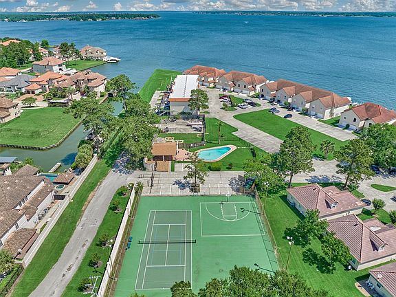 2nd image of 39 Regency Point