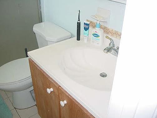 4th image of 398 Riley Ave NE