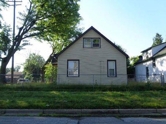 3rd image of 921 Miller St