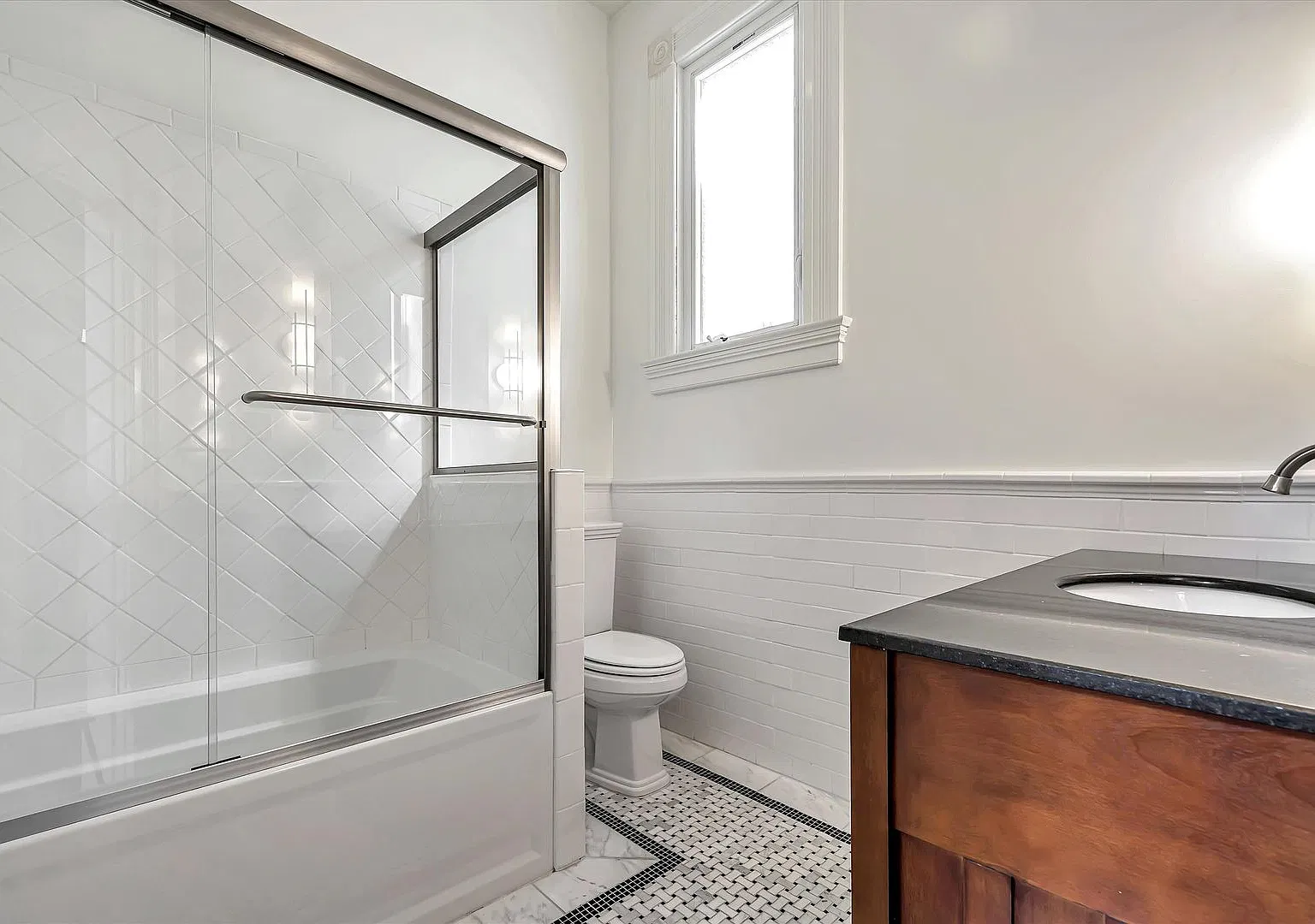 417-419 Capp St #417 - Image 5