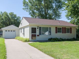 1461 Richmond Rd NE, Cedar Rapids, IA 52402