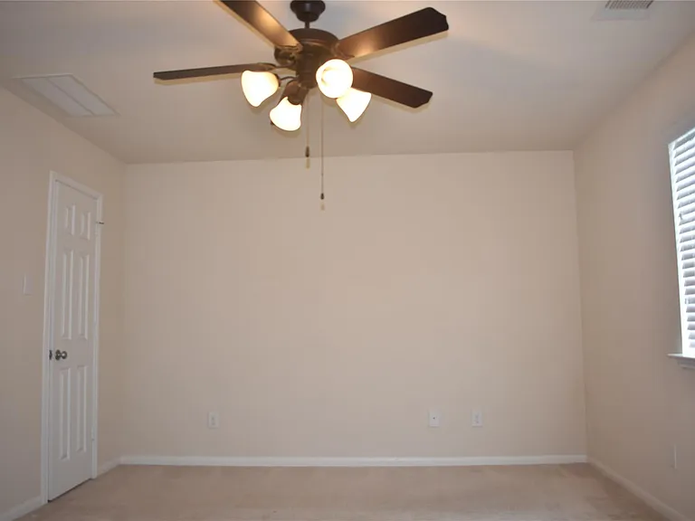 1747 Nichole Woods Dr — Photo 24