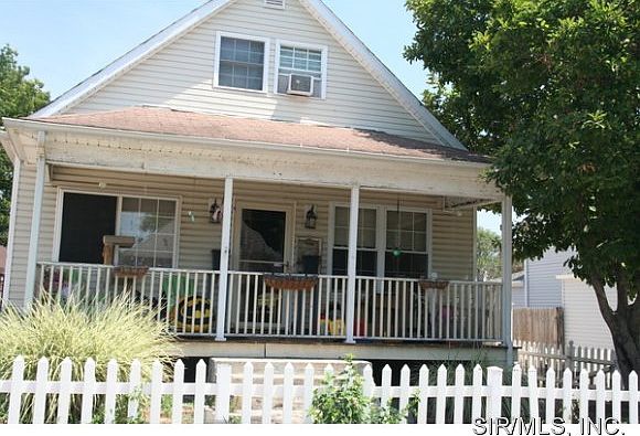 1st image of 1740 Olive St