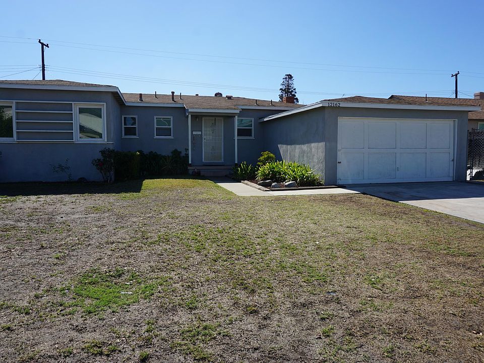 2nd image of 12162 Emrys Ave