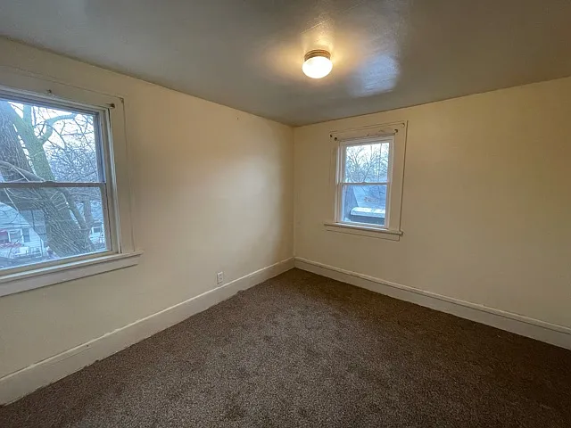 879 Chester Ave — Photo 1