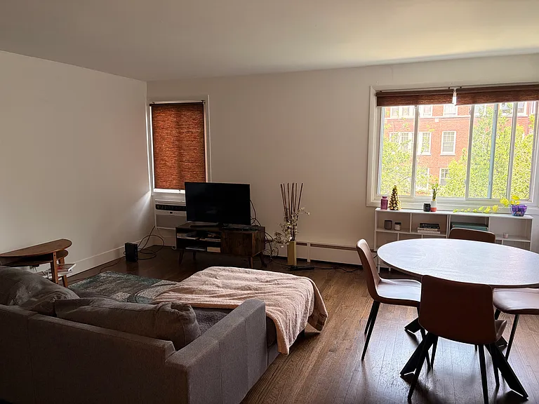 777 Hinman Ave #33 — Photo 11