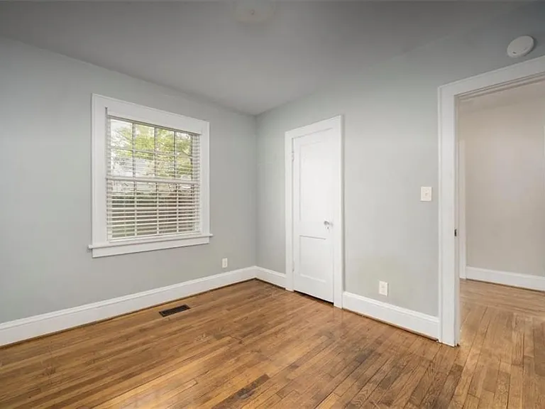 1412 Woodrow Ave — Photo 14