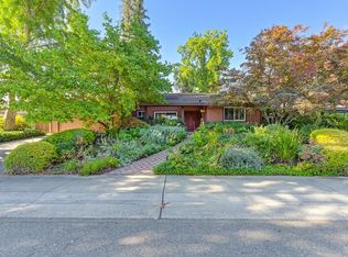 9730 Mira Del Rio Dr, Sacramento, CA 95827