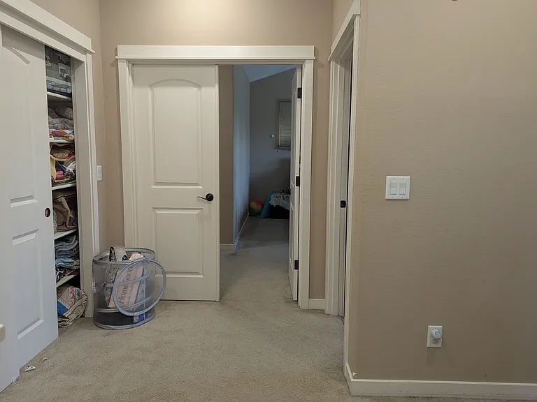 162 NE Greenridge Ter — Photo 11