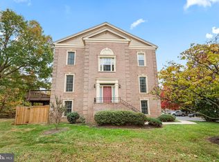 8019 Tanworth Ct, Springfield, VA 22152