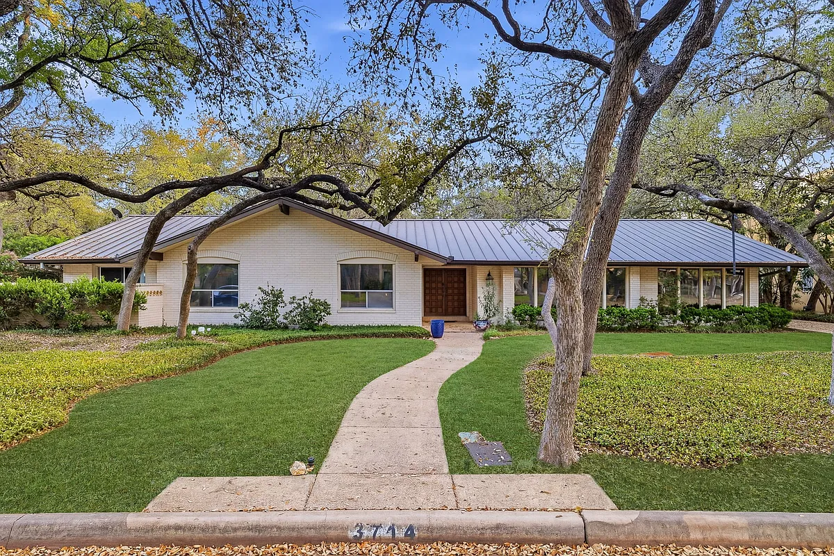 Building Photo - 3714 Hundred Oaks Dr